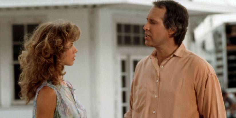 Julianne Phillips and Chevy Chase in Fletch Lives