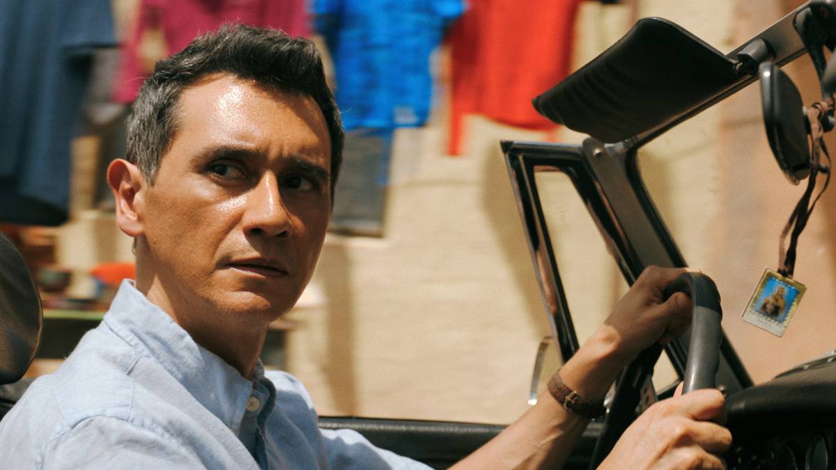 'Pluribus' Episode 7 Recap: The Apple TV Sci-Fi Show's Most Dangerous Road Trip Has the Worst Possible Timing