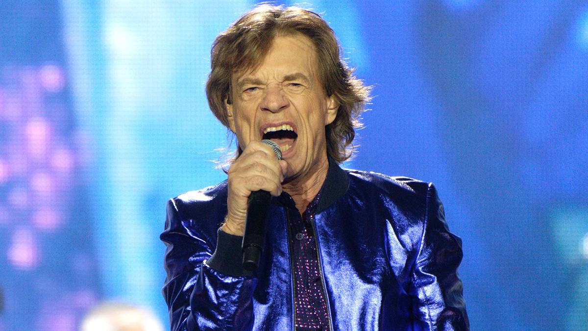 The Rolling Stones' Mick Jagger Named This Legend As the Greatest ...