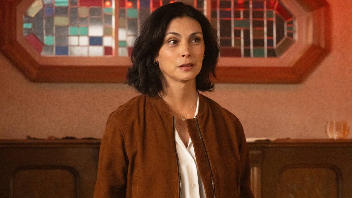 Morena Baccarin in Sheriff Country