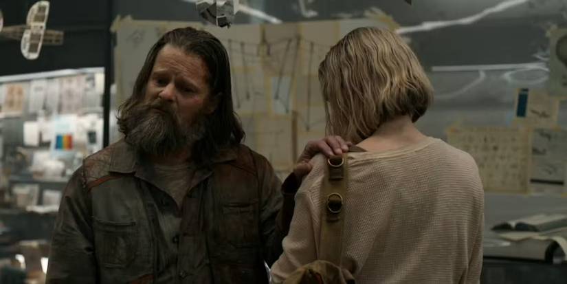 Solo touching Juliette's shoulder in 'Silo'