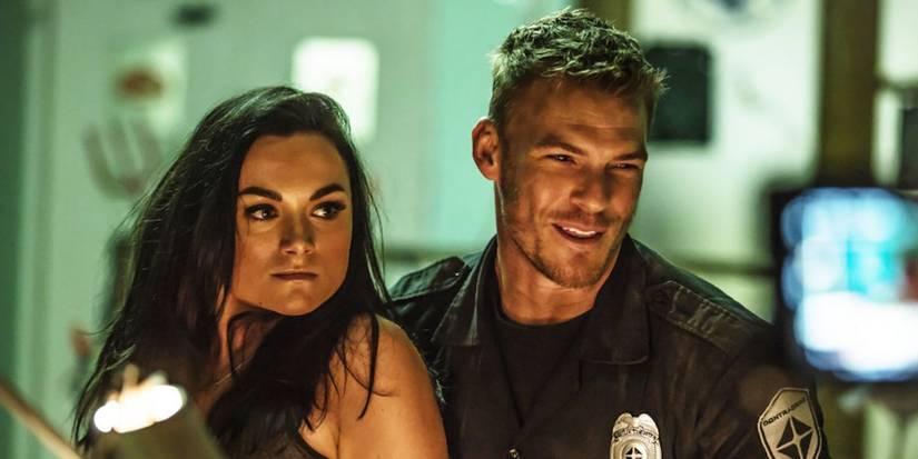 كريستينا أوتشوا وألان ريتشسون في فيلم Blood Drive