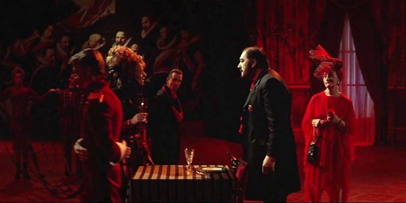 Georgina preparing to get revenge on Albert at the end of The Cook, the Thief, His Wife & Her Lover (1989)