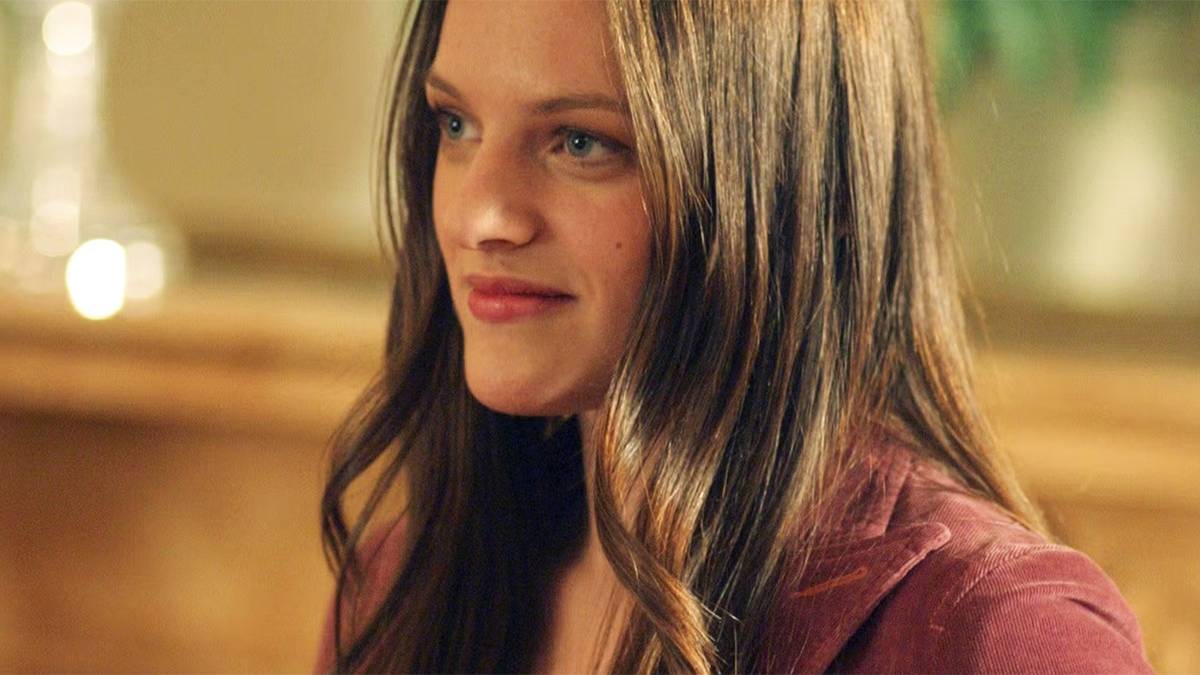 Elisabeth Moss as Zoey in The West Wing