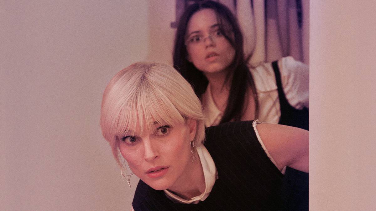 Natalie Portman and Jenna Ortega’s Art World Satire 'The Gallerist' Is a Turd in a Can