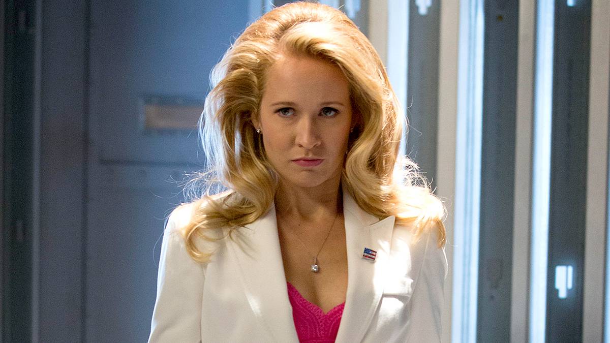 One of the Hottest, Goriest HBO Shows of the Last 30 Years Is Required Viewing for Fantasy Fans