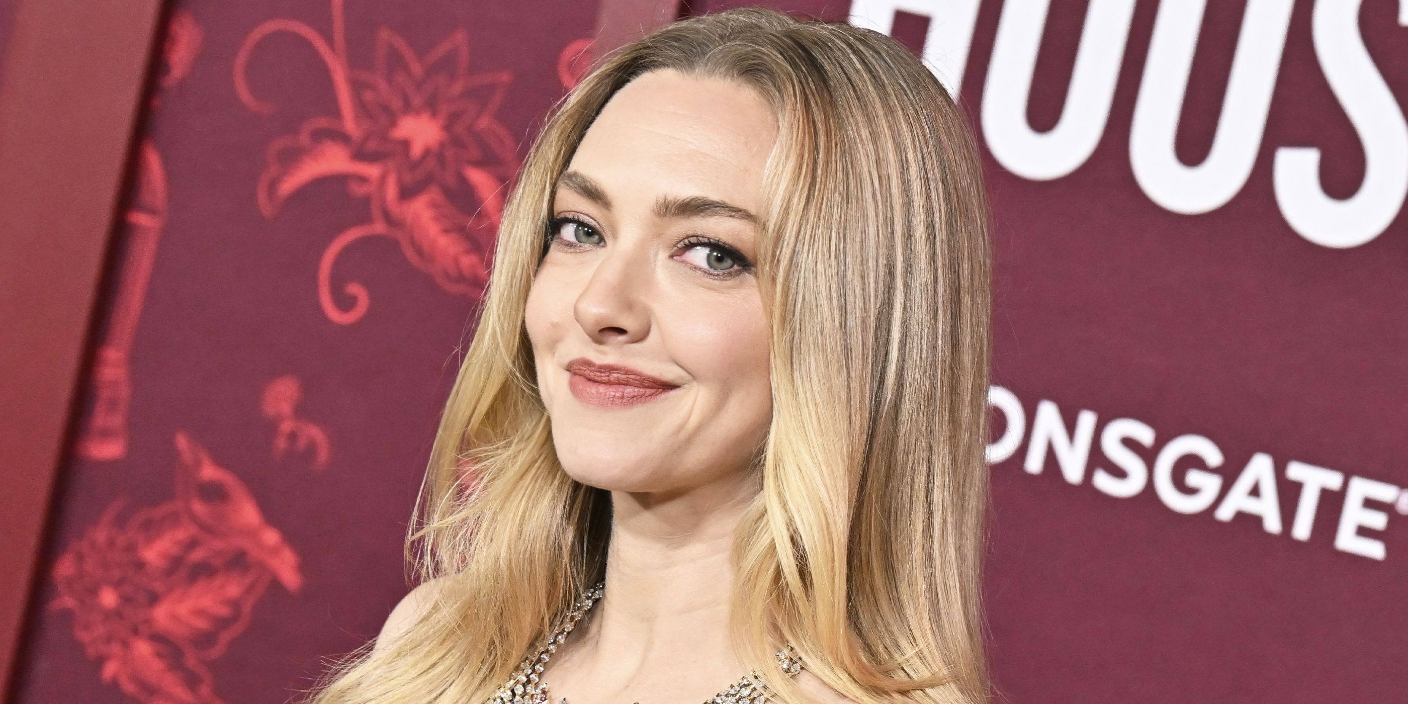 15 Years Later, Amanda Seyfried's Critically Panned Cyber Thriller Redeems Itself on Streaming