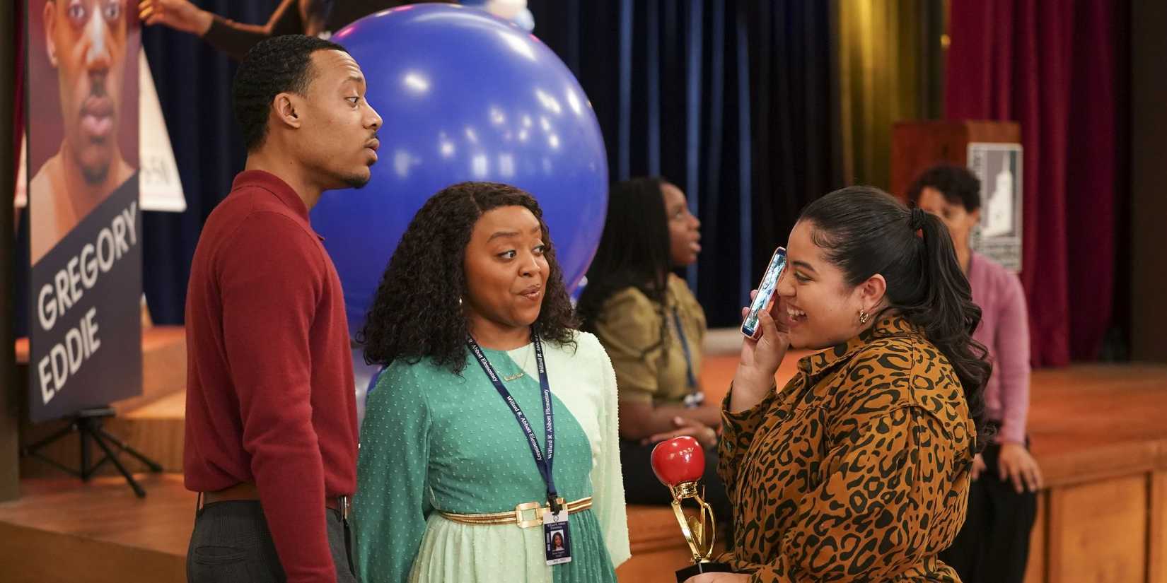 Tyler James Williams, Quinta Brunson, and Keyla Monterroso Mejia talking with awards in Abbott Elementary episode Educator of the Year