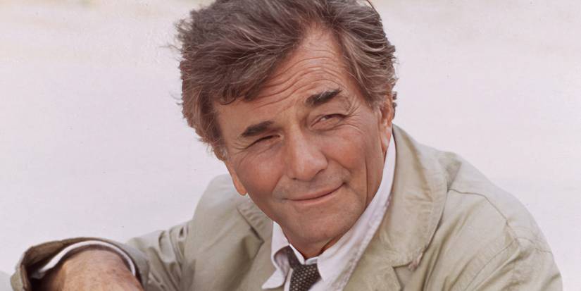 Peter Falk smirking as Columbo in Columbo