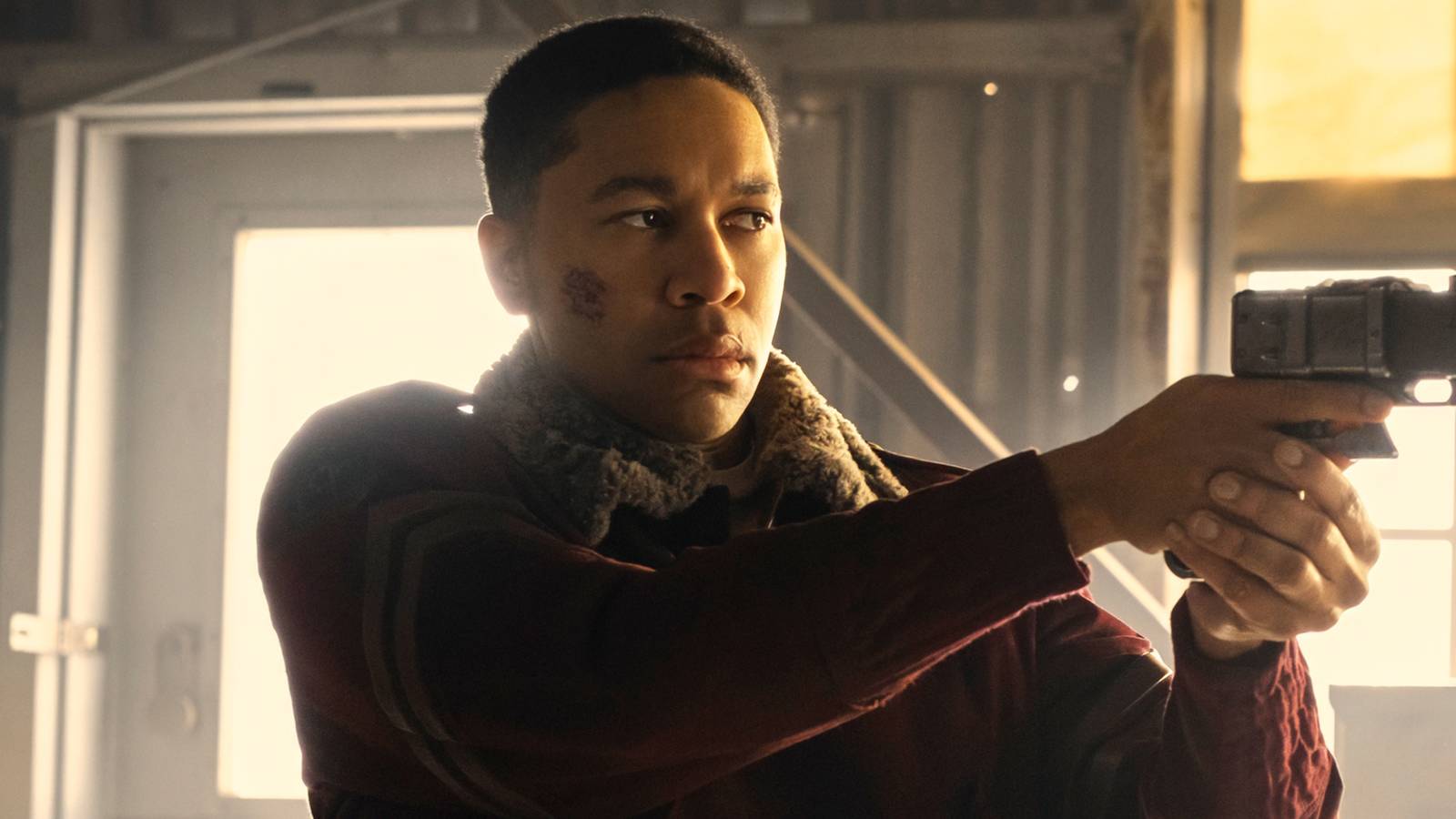 'Fallout's Aaron Moten Breaks Down Maximus' Gunslinging Season 2 Face-Off With Quintus