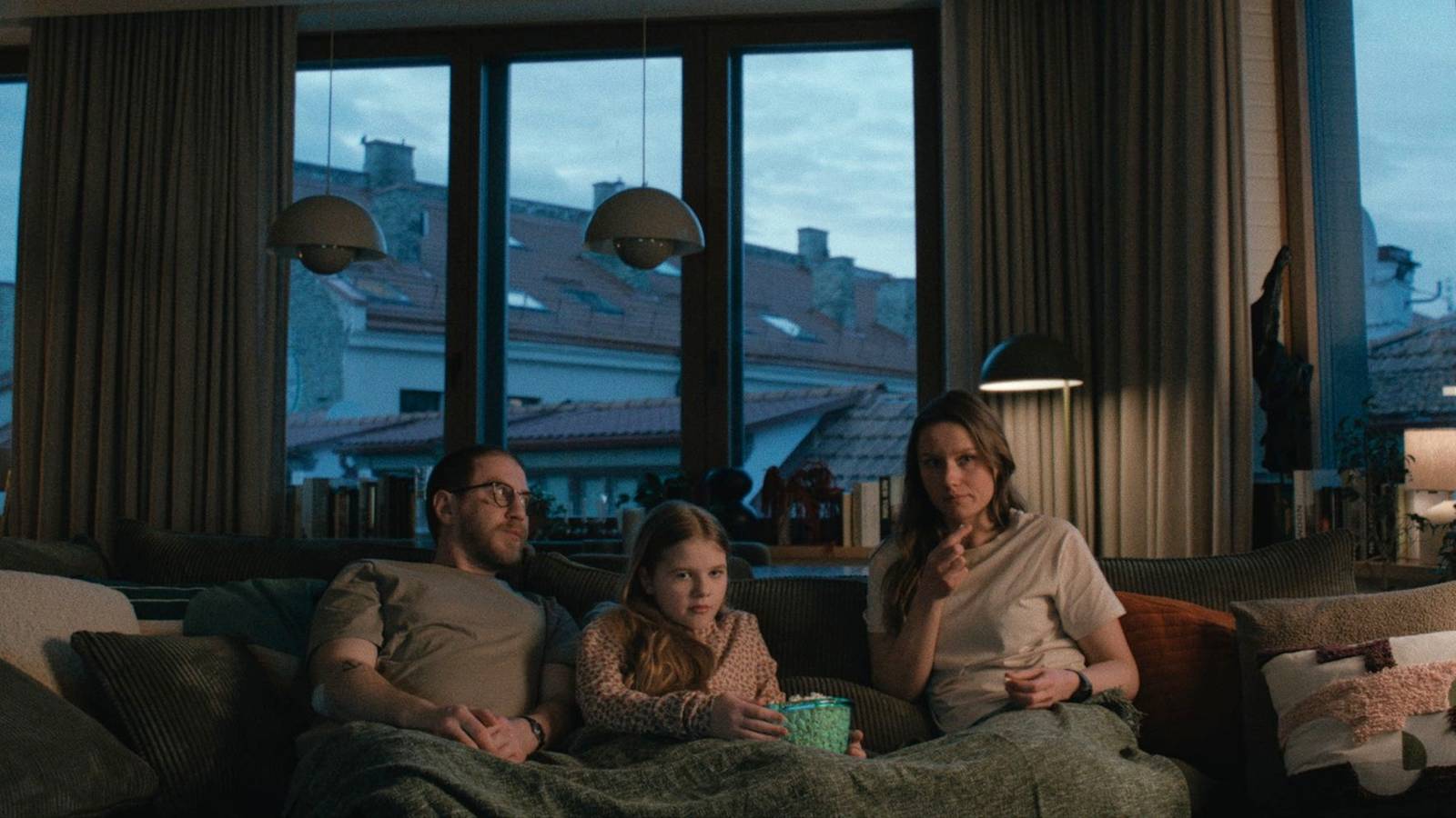 ‘How To Divorce During the War’ Review: The Harsh Realities of Peak ...