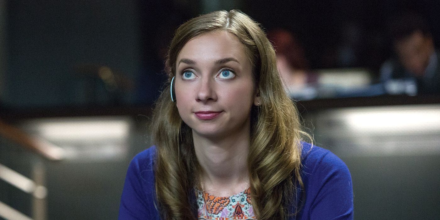 Jurassic-World-Lauren-Lapkus