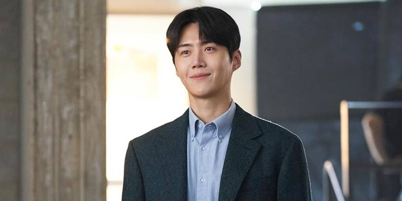 Kim Seon-ho smiling and looking ahead in 'Can This Love Be Translated?'