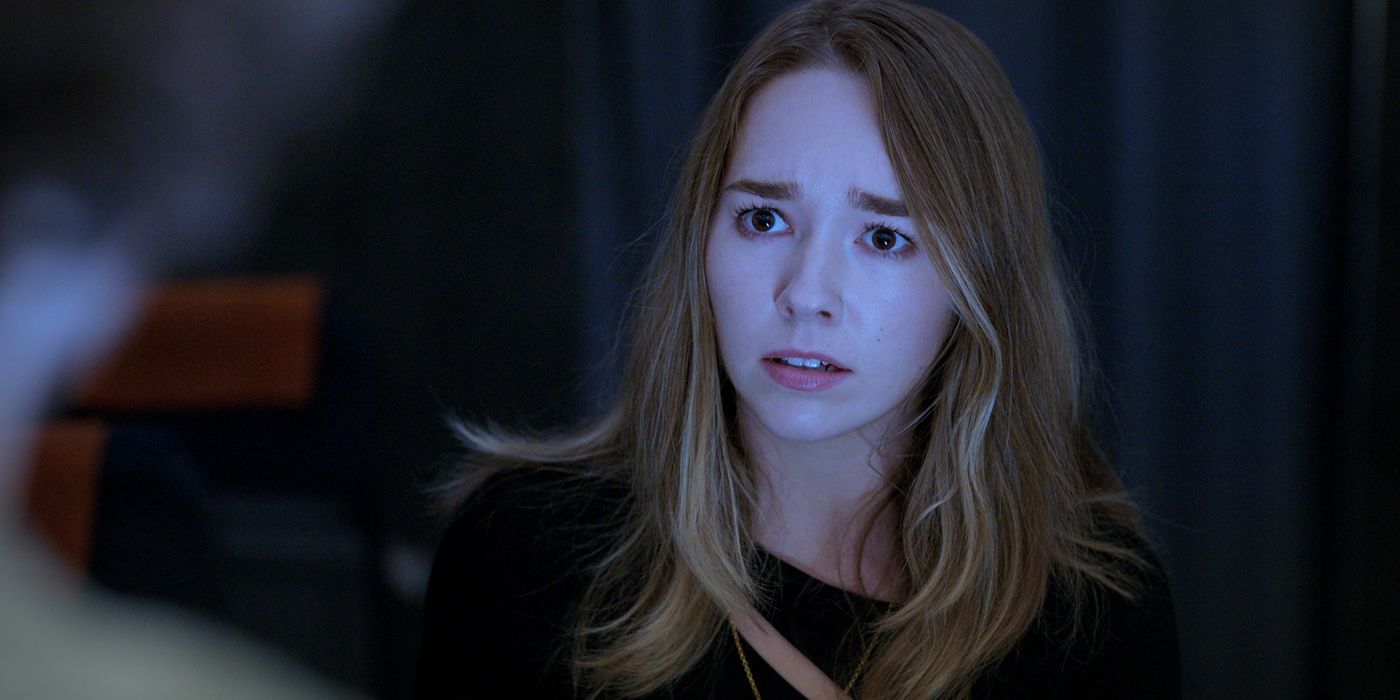 Angelina Meyer in 'Manifest' Season 4.
