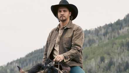 Luke Grimes as Kayce Dutton on horseback in Marshals