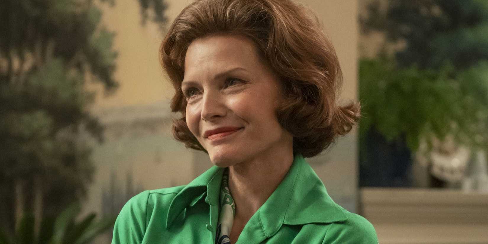 Michelle Pfeiffer smiling as Betty Ford in Showtime's The First Lady