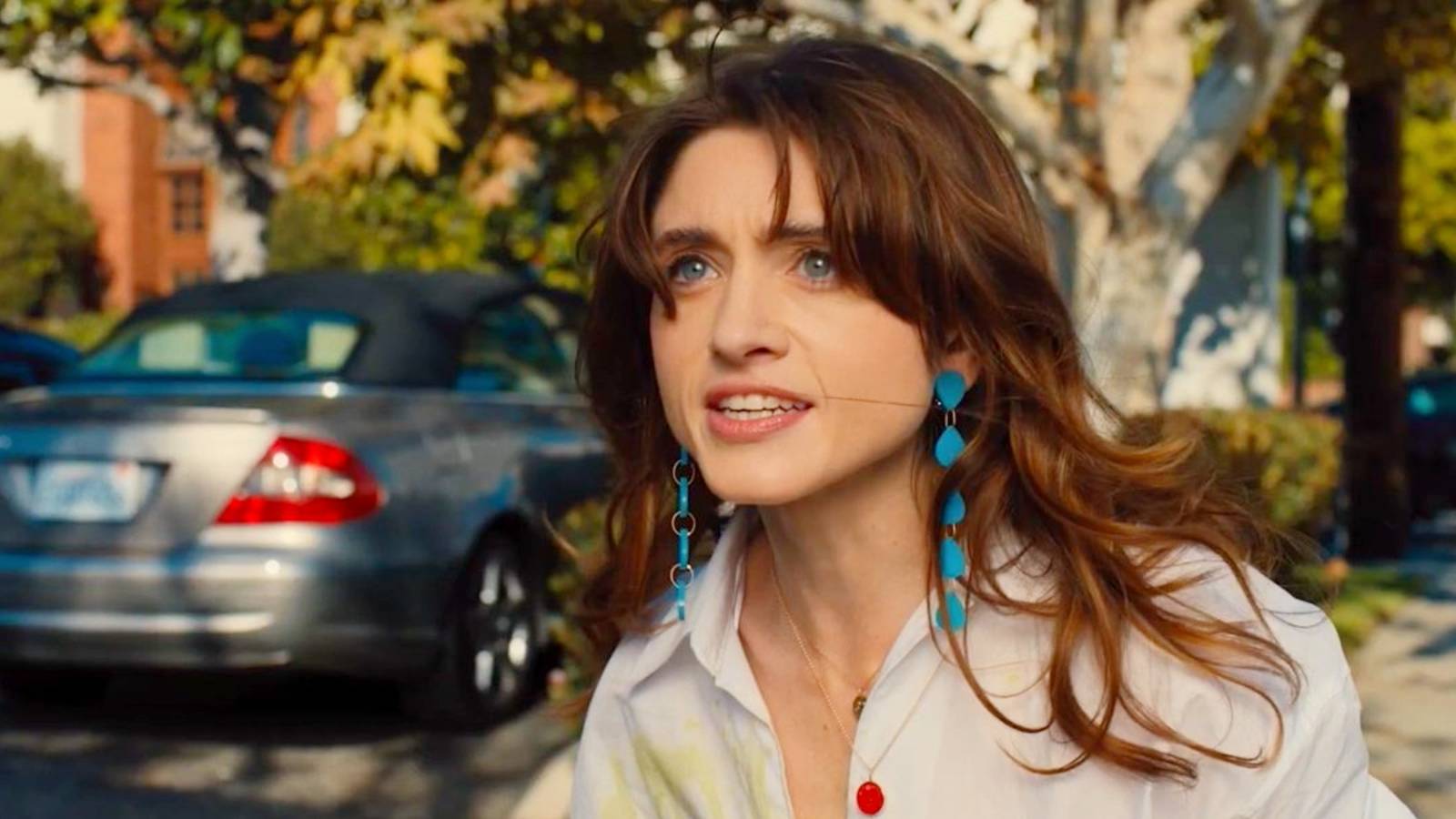 This 2-Season Dark Comedy Thriller With a 'Stranger Things' Star Was Cancelled Too Soon