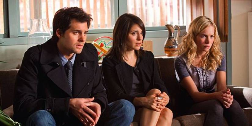 Kristoffer Polaha, Shiri Appleby as Cate and Britt Robertson as Lux in Life Unexpected