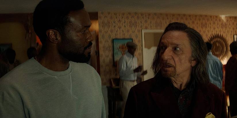 Simon and Trevor at Simon's mother's house in Wonder Man Episode 3.