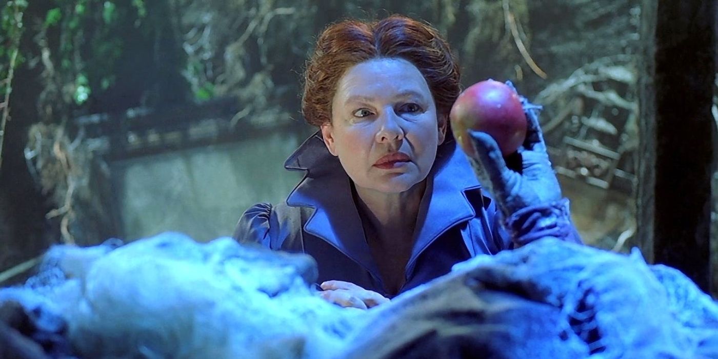 Dianne Wiest as Christine White, the Evil Queen, in 'The 10th Kingdom'