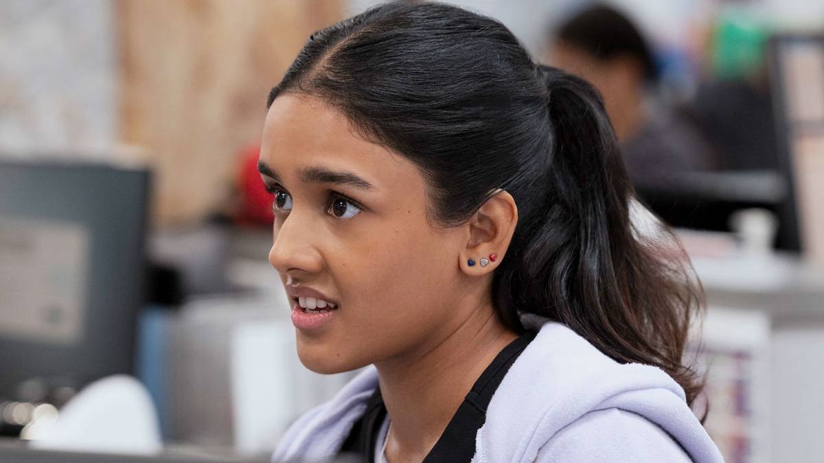 'The Pitt' Star Shabana Azeez on Dr. Javadi's TikTok Stardom and Breaking Stereotypes in Season 2