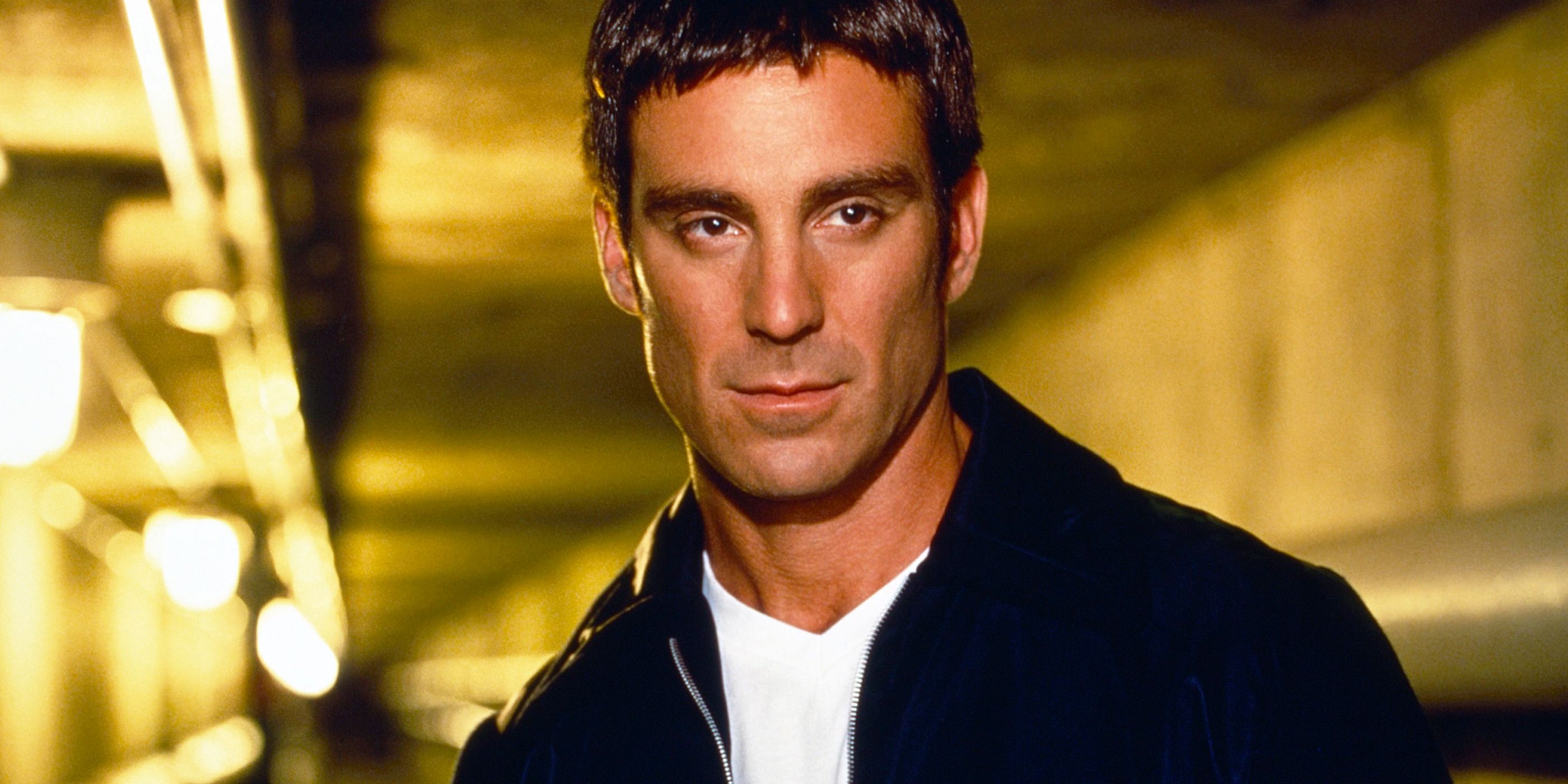 This 4-Season Action Series Hides a Dark Conspiracy Inside a Weekly Procedural