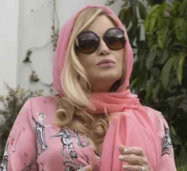 Jennifer Coolidge as Tanya in 'The White Lotus' Season 2.
