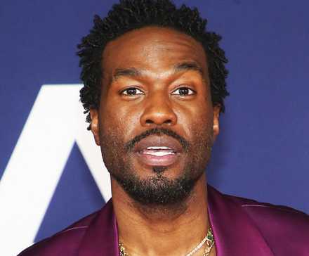 Yahya Abdul-Mateen II smiling on the red carpet