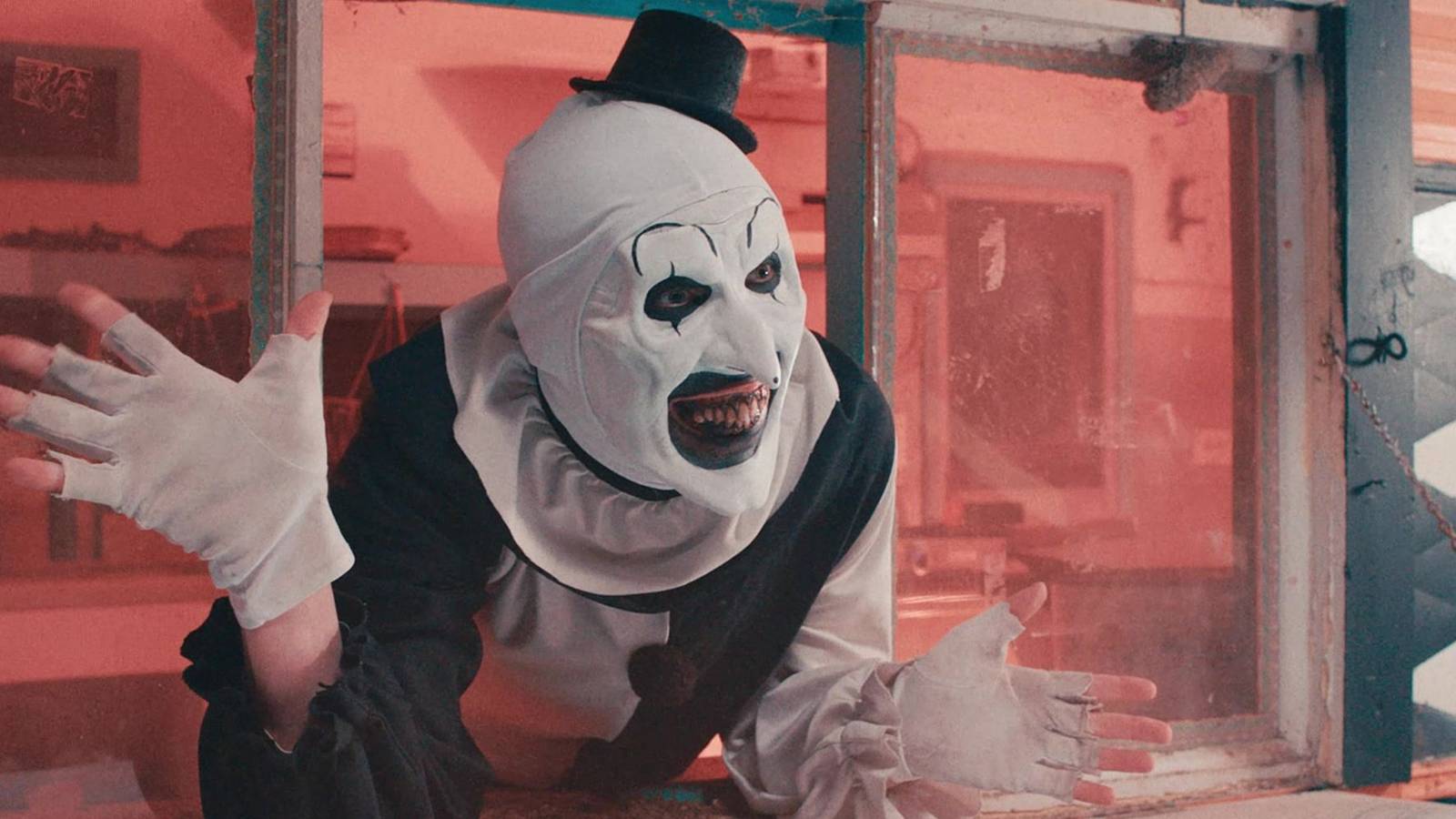 Horror Trailblazer: Eli Roth Reveals 'Terrifier's Impact on Unrated Cinema