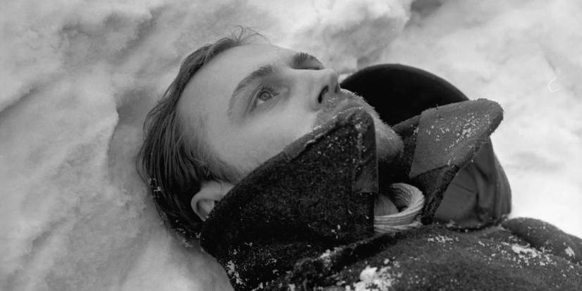 A man covered in snow in The Ascent
