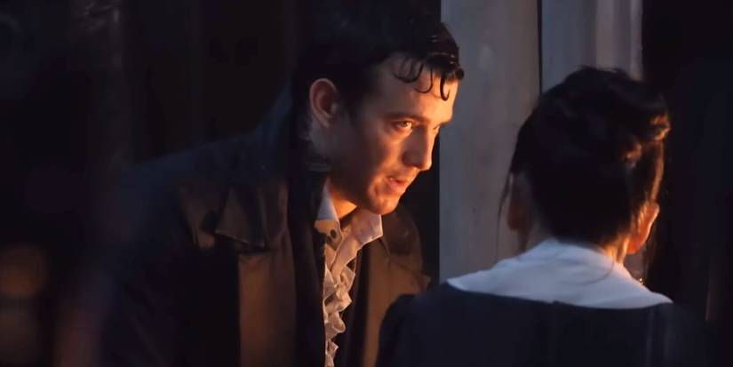 Benedict Bridgerton (Luke Thompson) coming out of the rain in 'Bridgerton' Season 4, Episode 3.