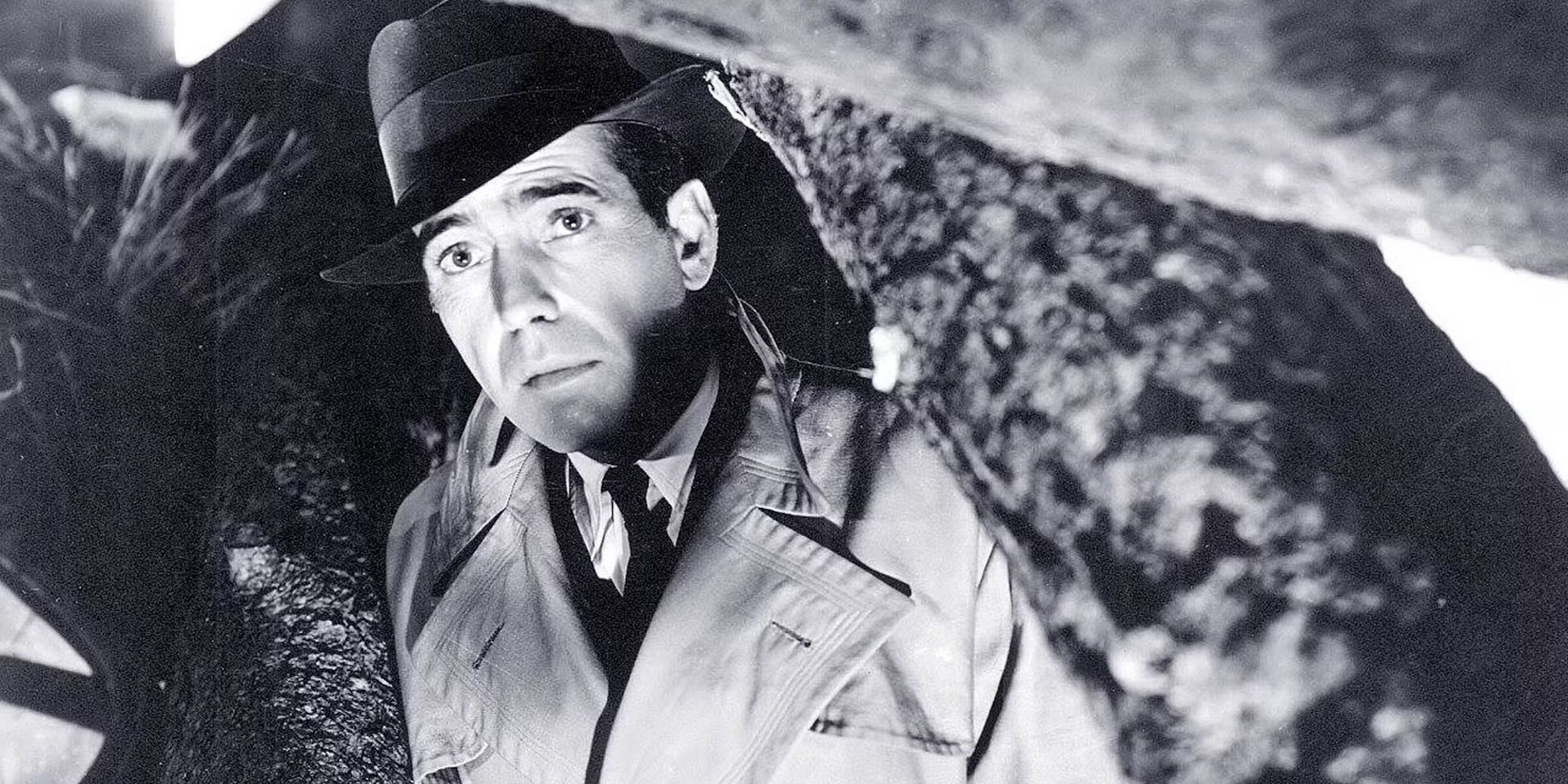 Humphrey Bogart Turns Villain in a Mystery Thriller That Cleverly Inverts 'The Maltese Falcon'