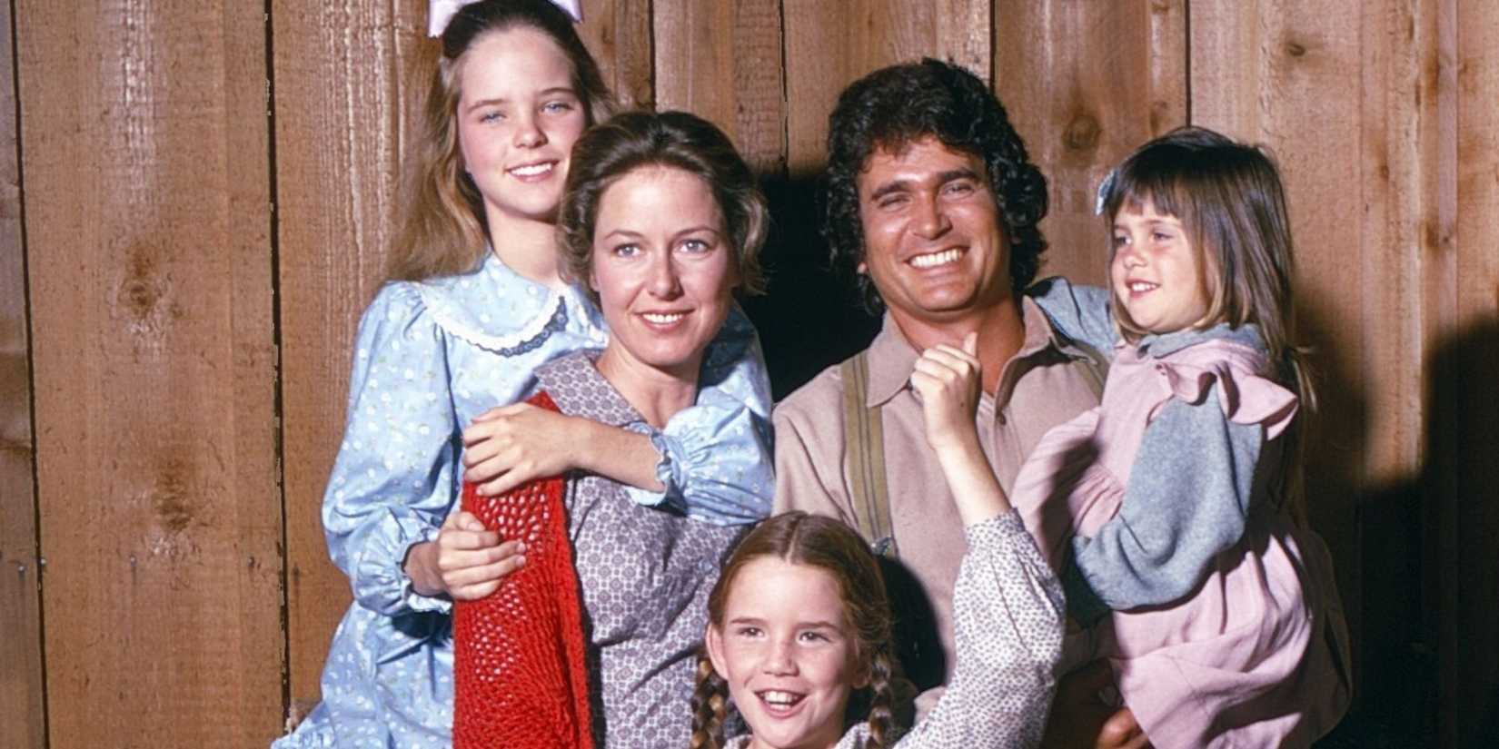  Melissa Sue Anderson, Karen Grassle, Melissa Gilbert (bottom), Michael Landon, Lindsay / Sidney Greenbush, (1974), 1974-83. ph: Ivan Nagy/TV Guide/©NBC/Courtesy Everett Collection