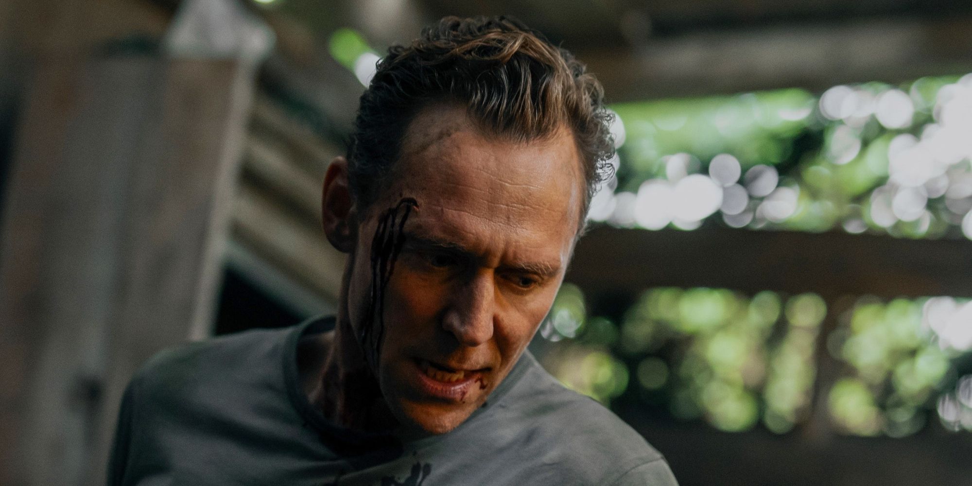 THE NIGHT MANAGER, Tom Hiddleston, (Season 2, ep. 206, aired Feb. 1, 2026). photo: Des Willie / ©Amazon / Courtesy Everett Collection