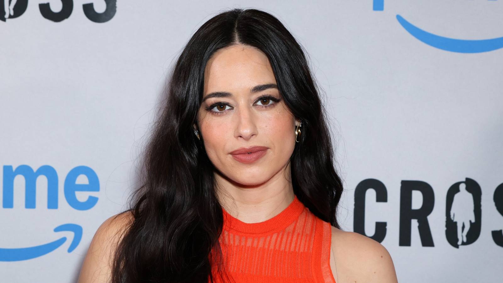 Cross Star Reveals All: Luz's Episode 4 Love Story Deemed 'Bizarre' But 'Perfect'