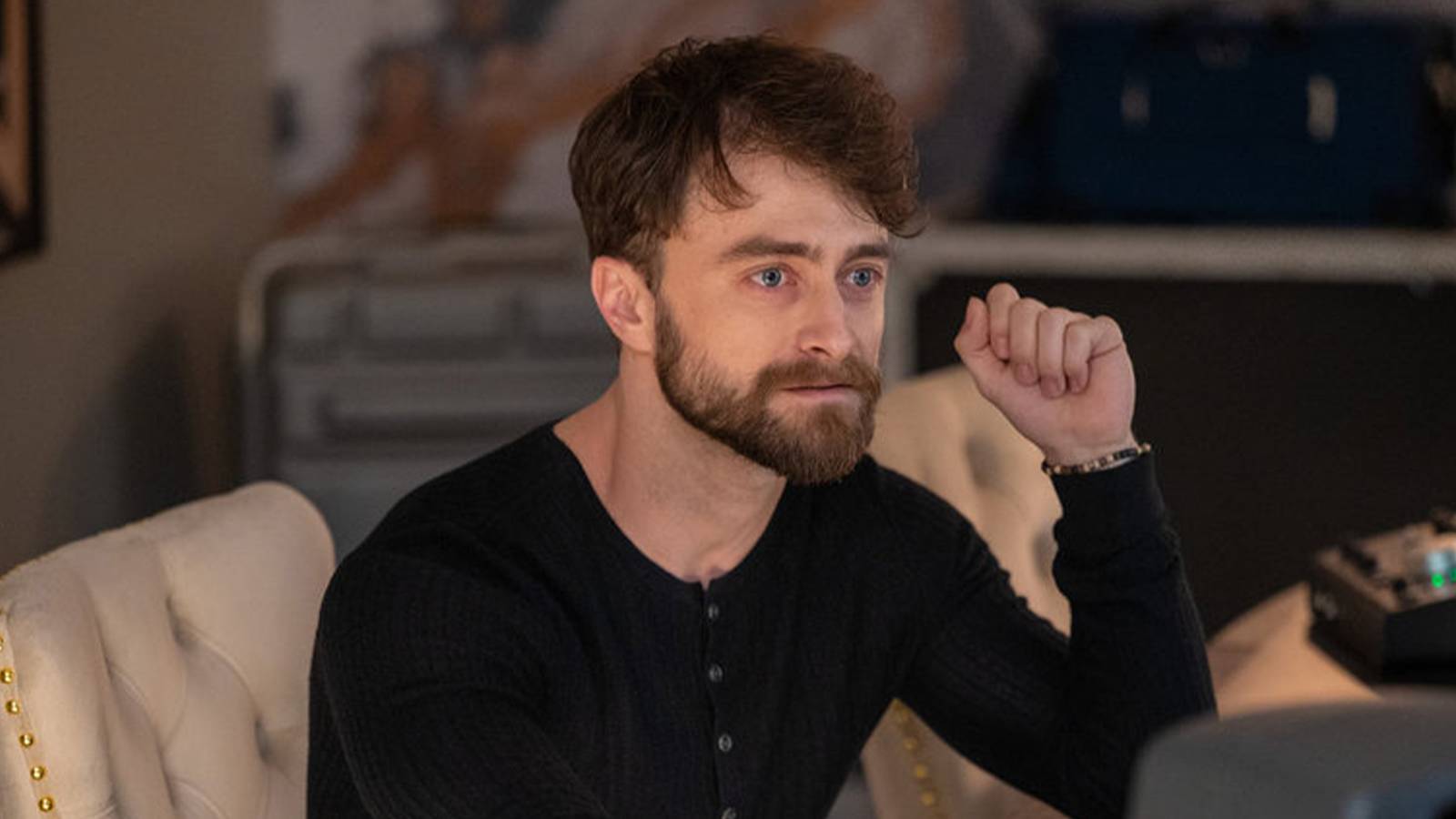 Daniel Radcliffe’s 100% RT Sitcom Is the Rare New Comedy That Actually Feels Like a Must-Watch