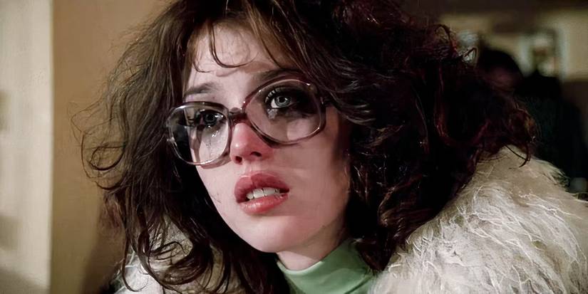 Isabelle Adjani crying in The Tenant.