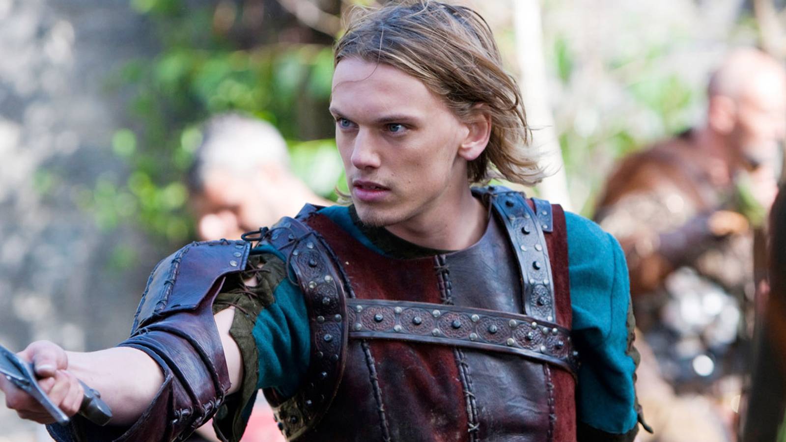 jamie-campbell-bower-camelot
