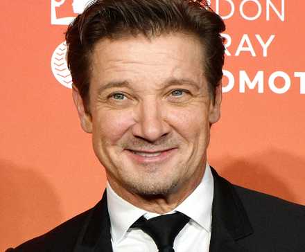 HBO Quietly Premiered This Paul Newman and Philip Seymour Hoffman Miniseries Masterpiece 21 Years Ago HBO Quietly Premiered This Paul Newman and Philip Seymour Hoffman Miniseries Masterpiece 21 Years Ago