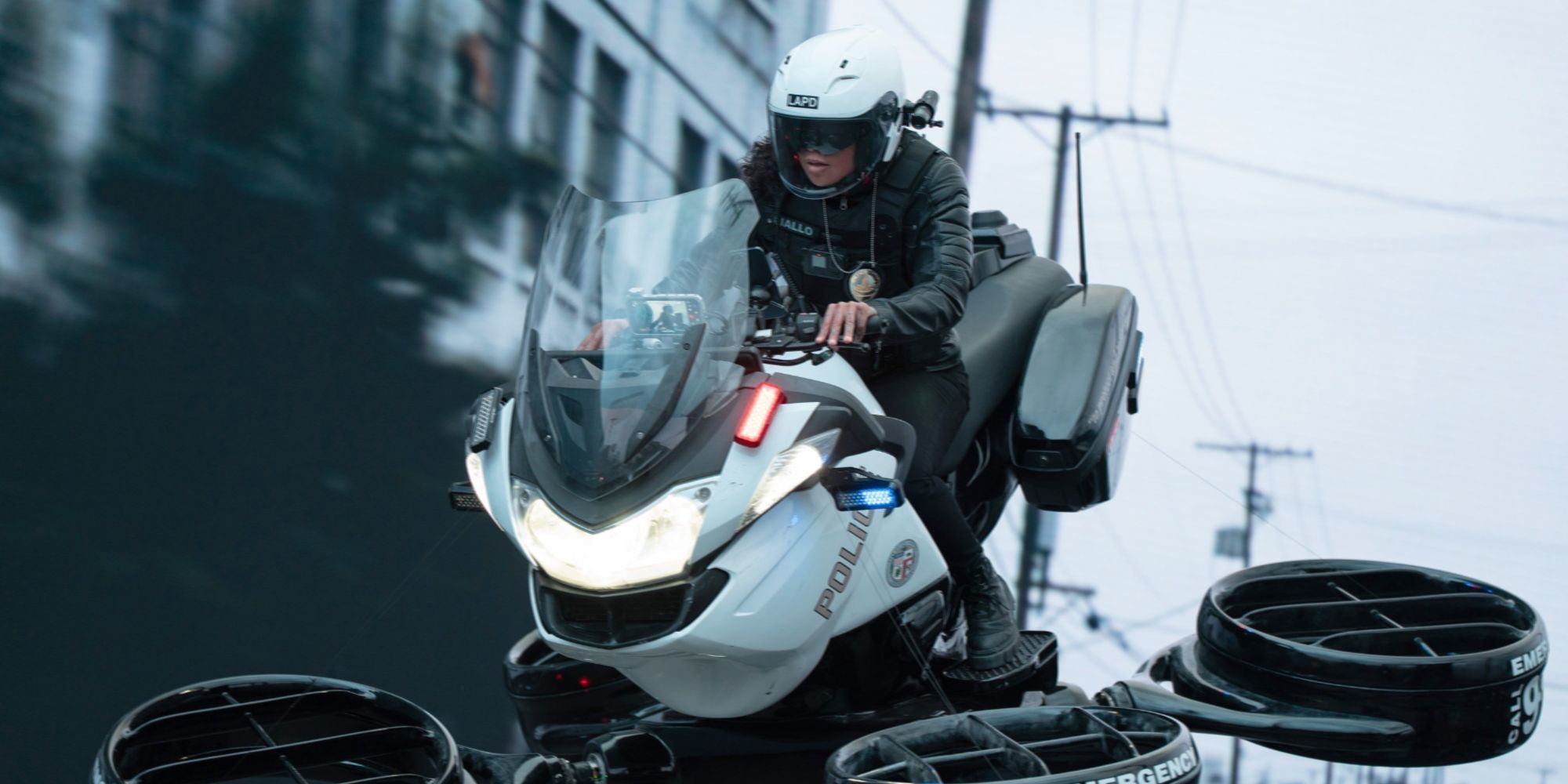 Rebecca Ferguson’s New Sci-Fi Failure Can’t Catch This True Story Horror Disaster