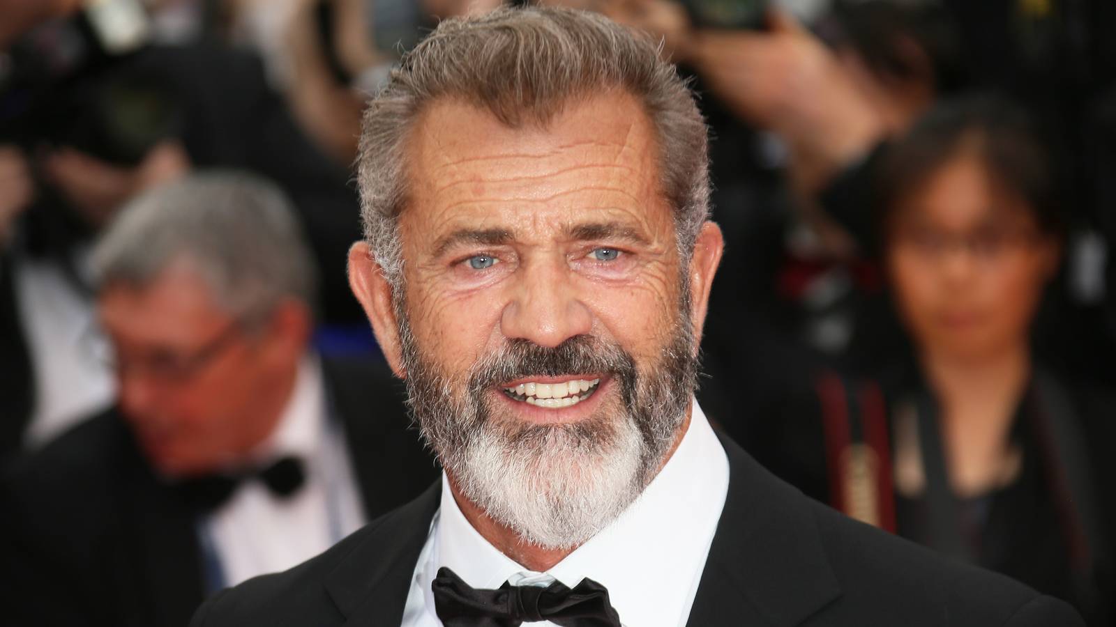 30 Years Later, Mel Gibson’s Brutal Oscar-Winning War Epic Makes Its Final Stand on Streaming
