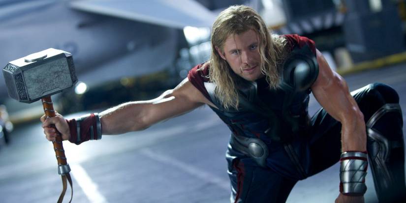 Thor (Chris Hemsworth) holding his hammer in The Avengers