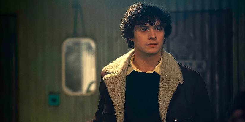 Petro Ninovskyi as Sasha looking at someone off-camera in Ponies Season 1