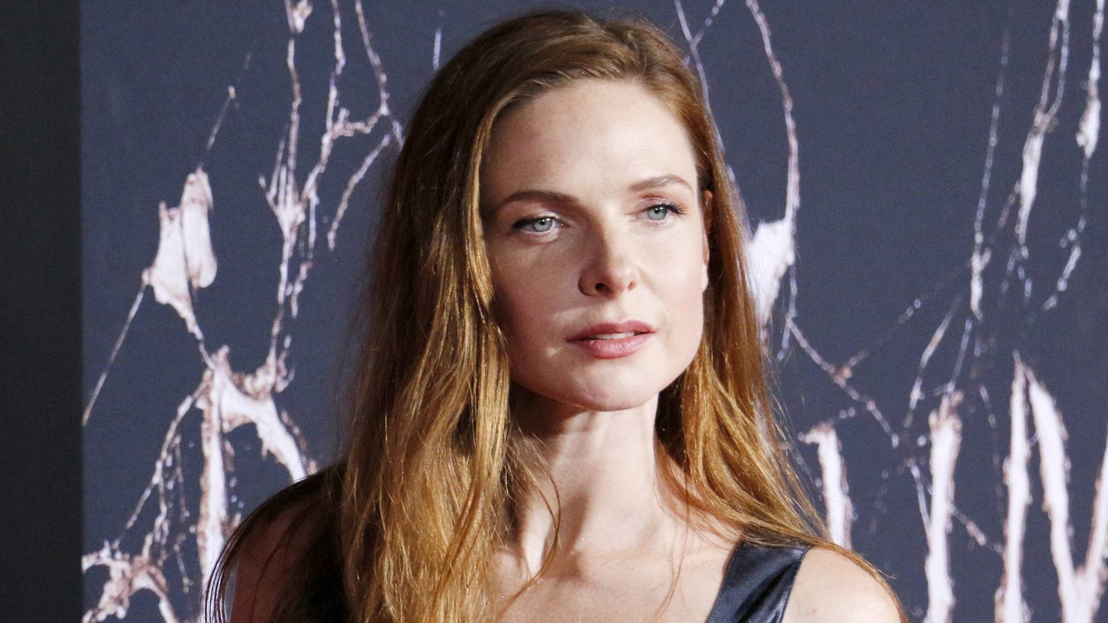 Rebecca Ferguson’s Forgotten Sci-Fi Reboot Is an Unlikely Streaming Smash Rebecca Ferguson’s Forgotten Sci-Fi Reboot Is an Unlikely Streaming Smash