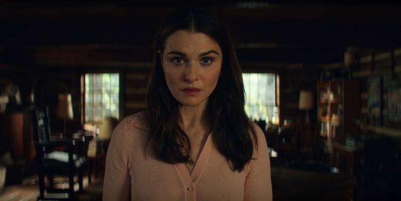 Rachel Weisz staring at camera in Vladimir