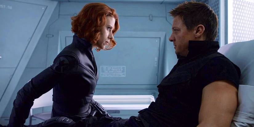 Scarlett Johansson and Jeremy Renner as Black Widow and Hawkeye in the Avengers (1)