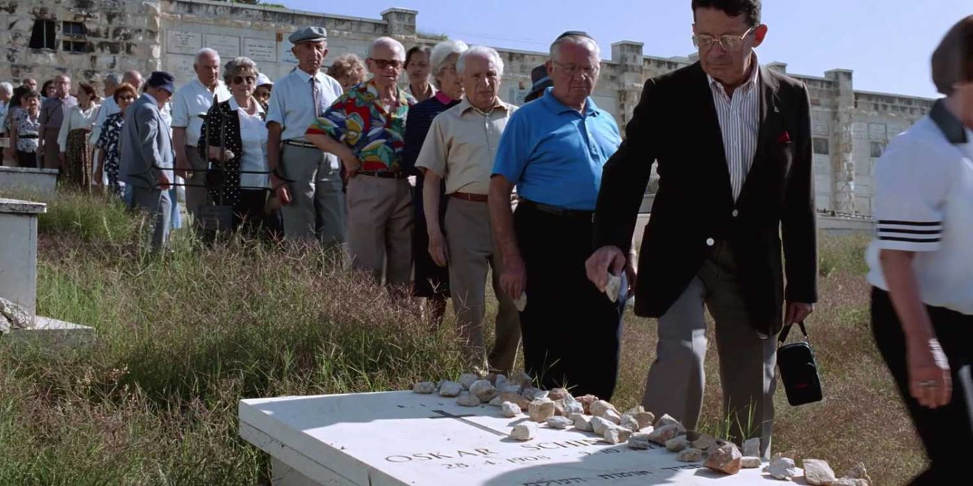 schindler-s-list-1993-ending 10 World War II Movies With Perfect Endings