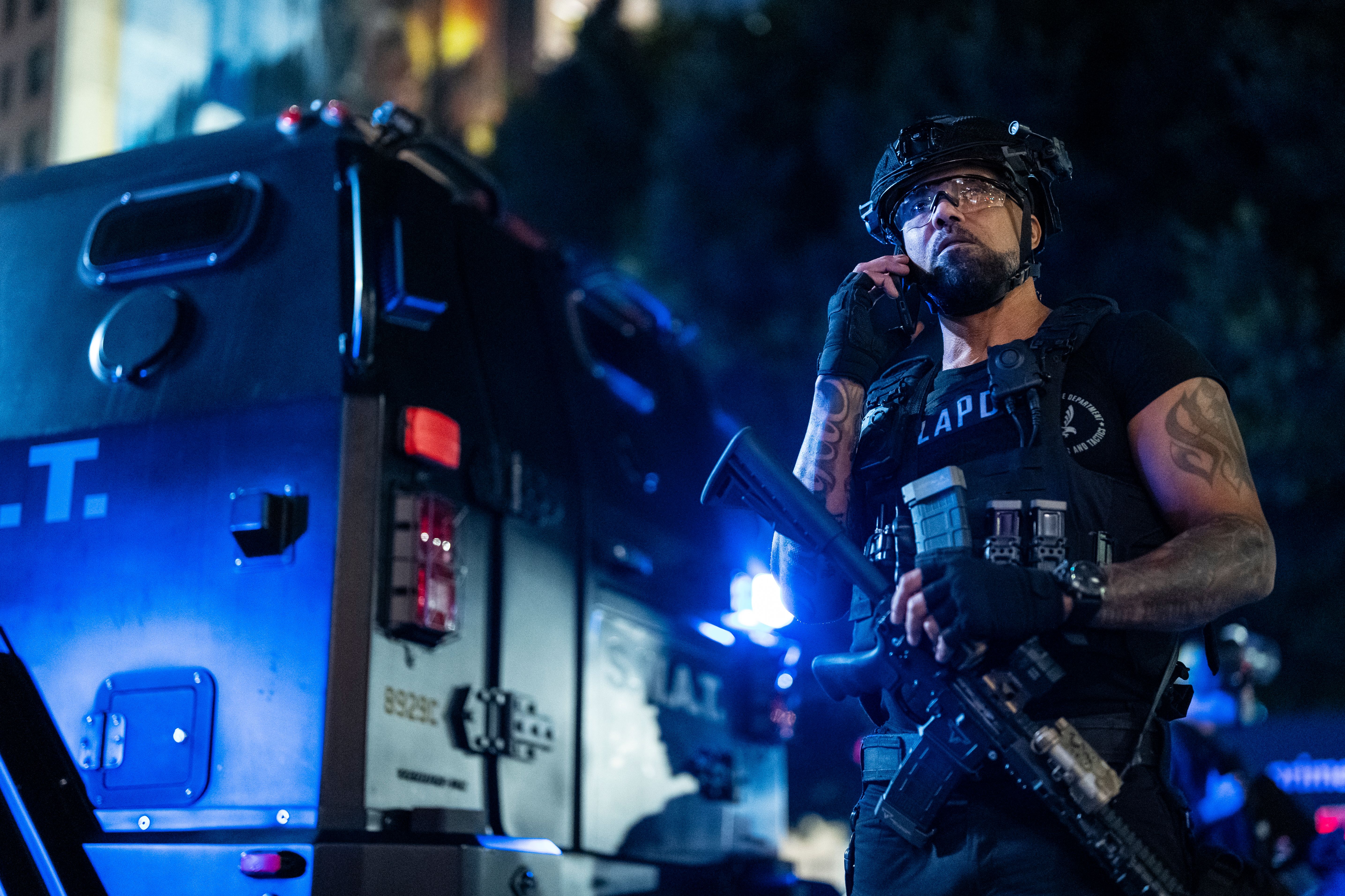 'S.W.A.T.' Makes a Well-Deserved Comeback in Fantastic First Spin-Off ...