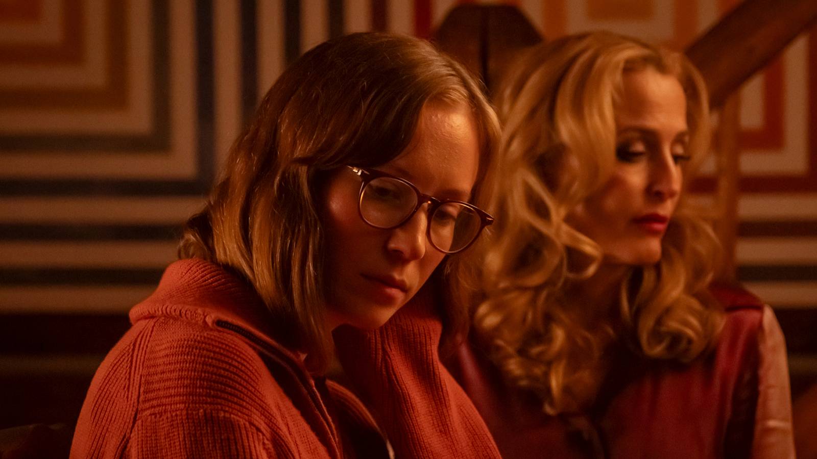 Hannah Einbinder and Gillian Anderson's Bloody, Steamy Slasher Is a Cannes Horror Standout