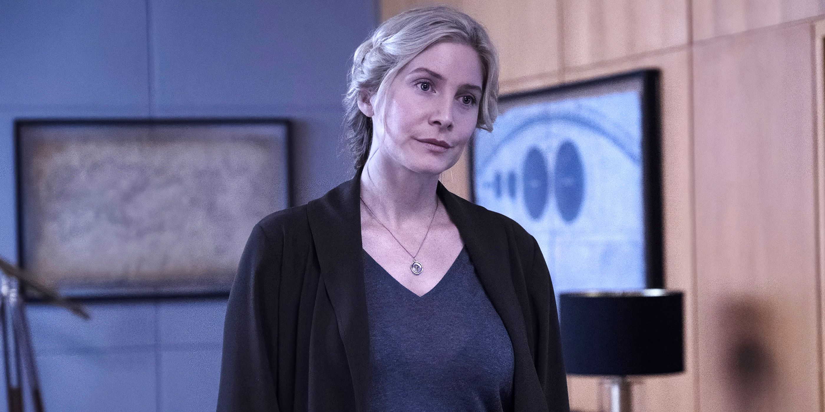 The-Expanse--Elizabeth-Mitchell